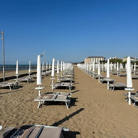 公寓 Weiss In Porto Santa Margherita -